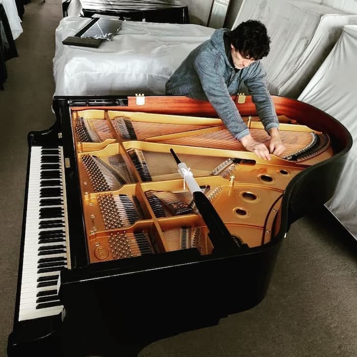 Piano vertical